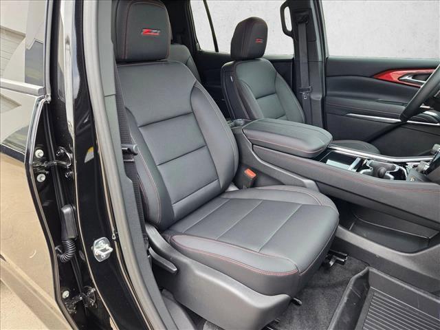 new 2026 Chevrolet Traverse car, priced at $49,011