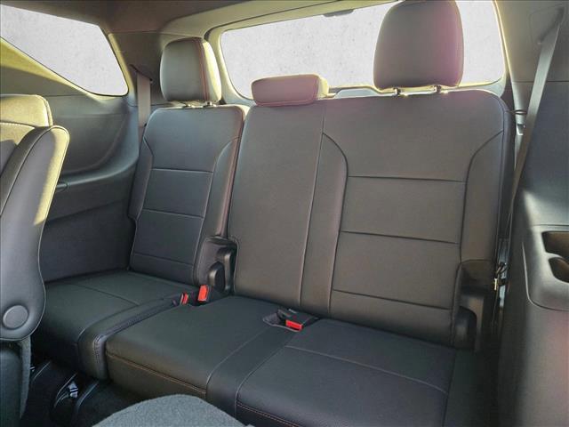 new 2026 Chevrolet Traverse car, priced at $49,011