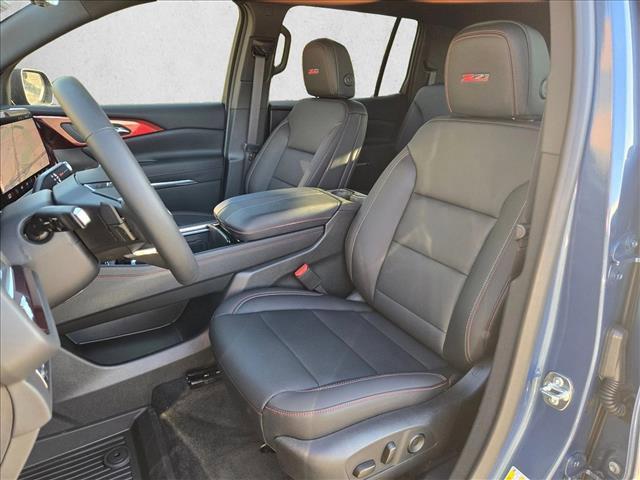 new 2026 Chevrolet Traverse car, priced at $49,011