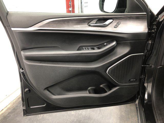 used 2025 Jeep Grand Cherokee car, priced at $39,988