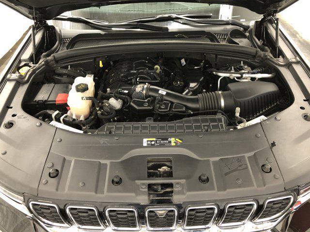 used 2025 Jeep Grand Cherokee car, priced at $39,988