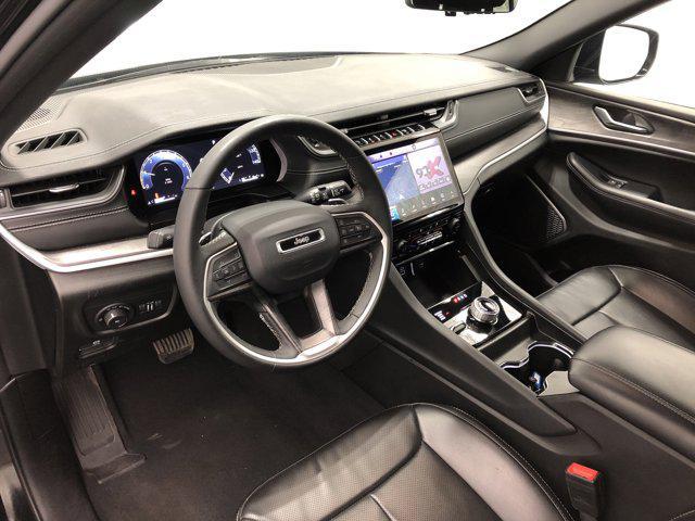 used 2025 Jeep Grand Cherokee car, priced at $39,988