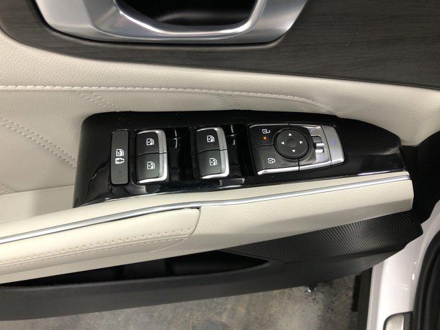 used 2024 Kia Sorento car, priced at $34,988