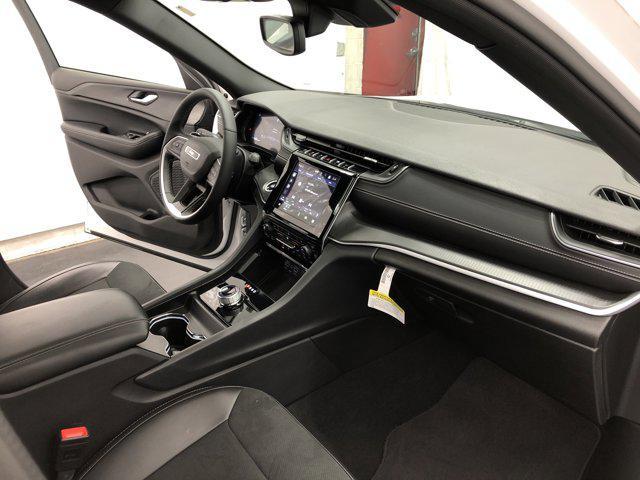 used 2024 Jeep Grand Cherokee car, priced at $33,988