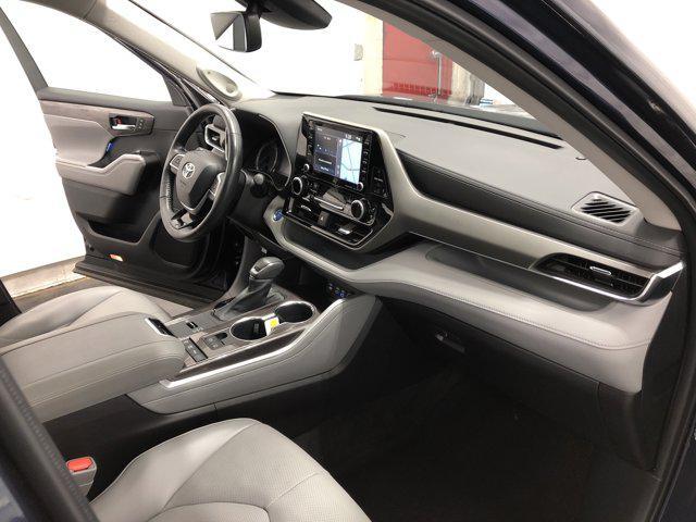 used 2022 Toyota Highlander Hybrid car, priced at $40,950