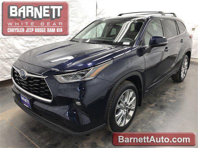 used 2022 Toyota Highlander Hybrid car, priced at $40,950