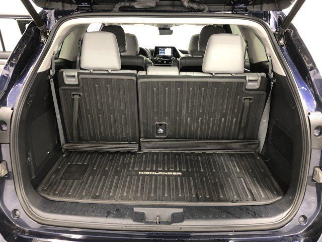 used 2022 Toyota Highlander Hybrid car, priced at $40,950