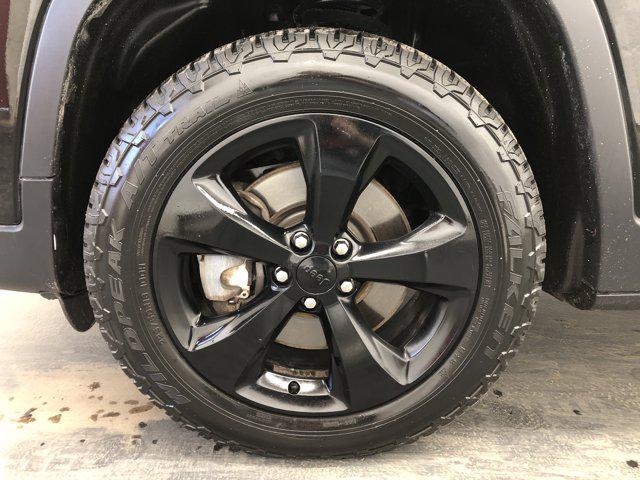 used 2020 Jeep Cherokee car, priced at $18,988