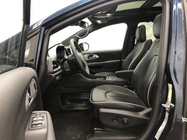 used 2025 Chrysler Pacifica car, priced at $40,988