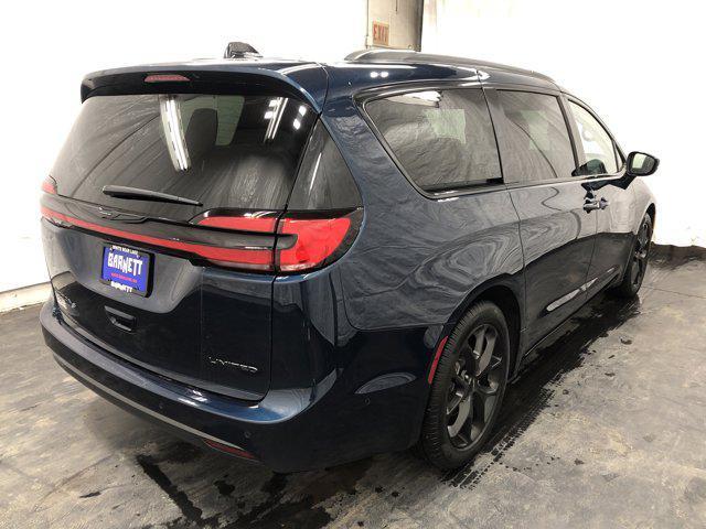 used 2025 Chrysler Pacifica car, priced at $40,988