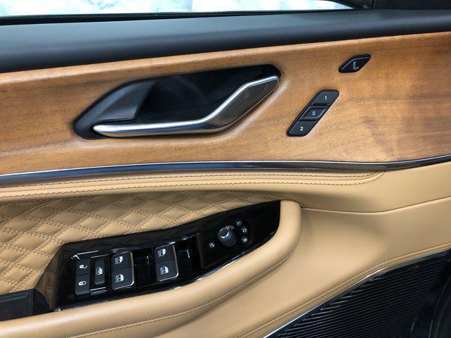 used 2024 Jeep Grand Cherokee car, priced at $50,999