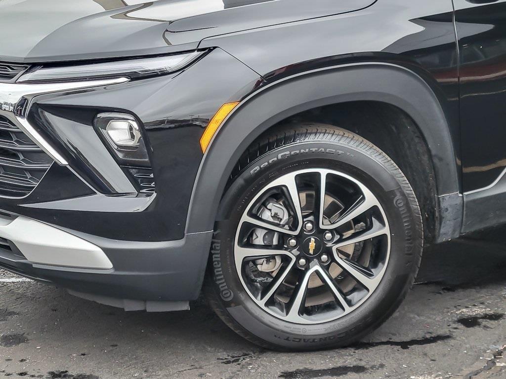 used 2025 Chevrolet TrailBlazer car, priced at $24,498