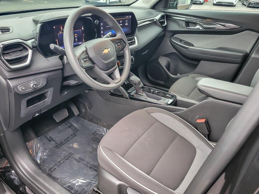 used 2025 Chevrolet TrailBlazer car, priced at $24,498