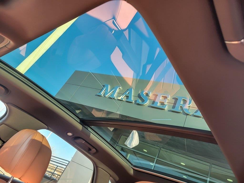 used 2021 Bentley Bentayga car, priced at $119,598