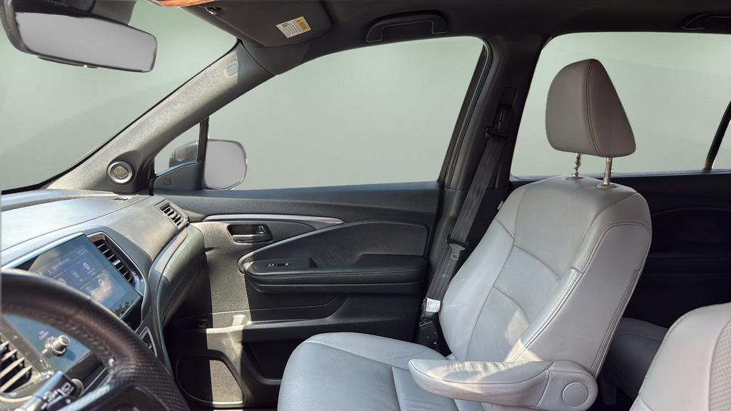 used 2023 Honda Passport car, priced at $33,420