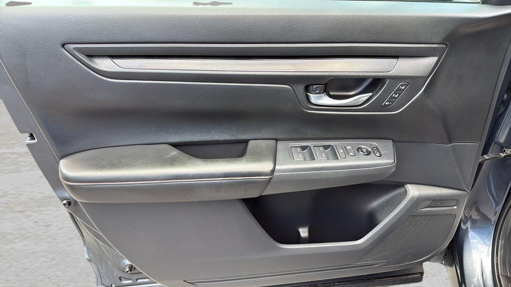 used 2025 Honda CR-V Hybrid car, priced at $29,312