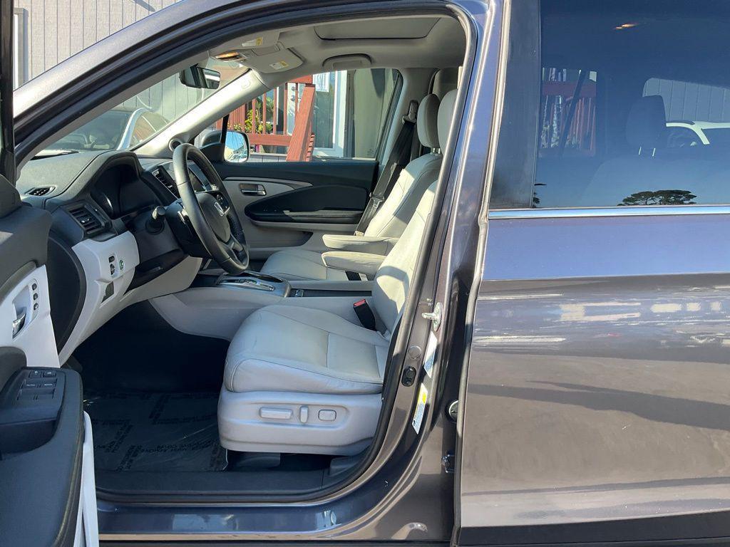 used 2021 Honda Pilot car, priced at $20,200