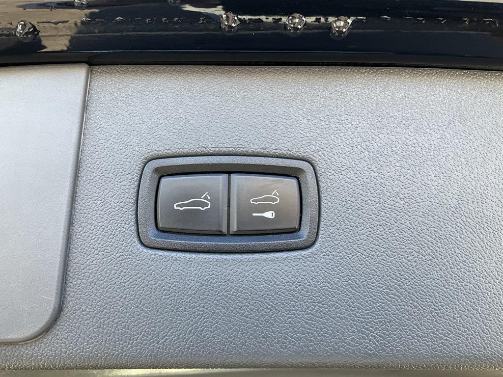 used 2019 Porsche Cayenne car, priced at $30,998