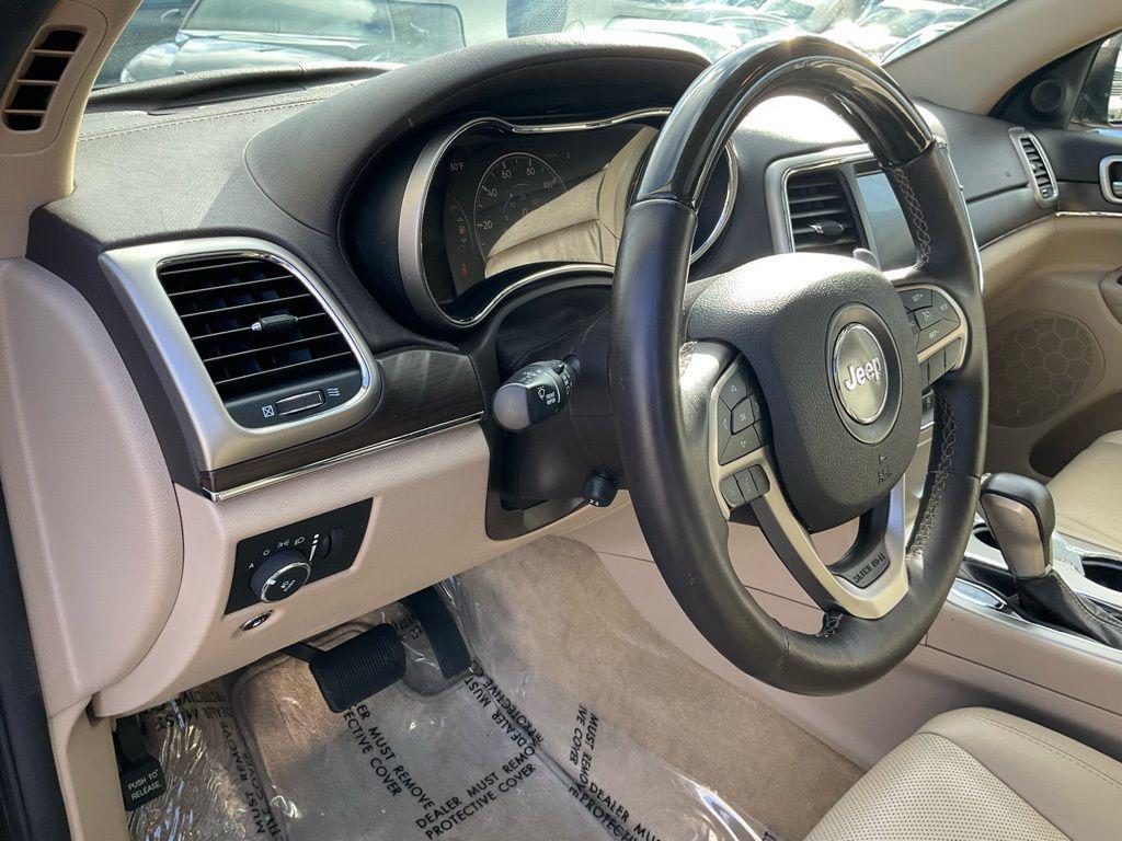 used 2016 Jeep Grand Cherokee car, priced at $15,998