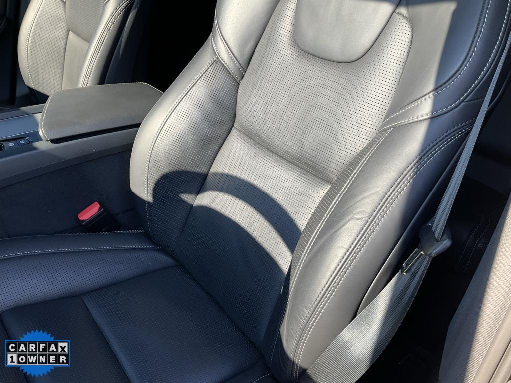 used 2024 Volvo XC60 Recharge Plug-In Hybrid car, priced at $54,998