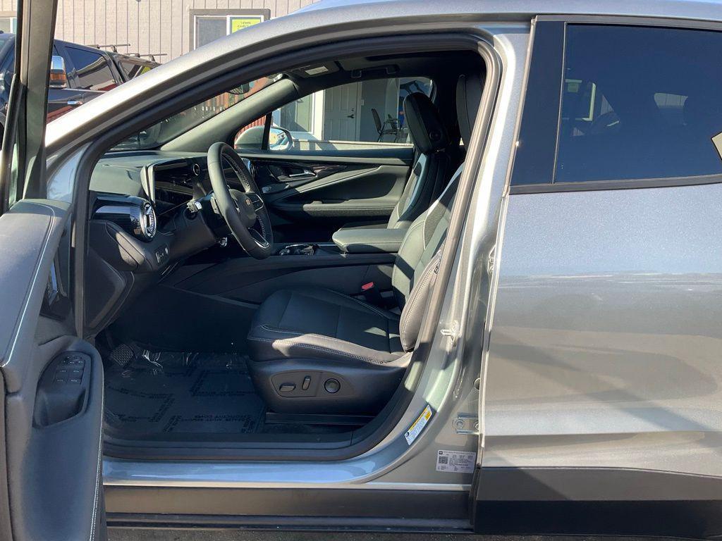 used 2025 Chevrolet Blazer EV car, priced at $35,998