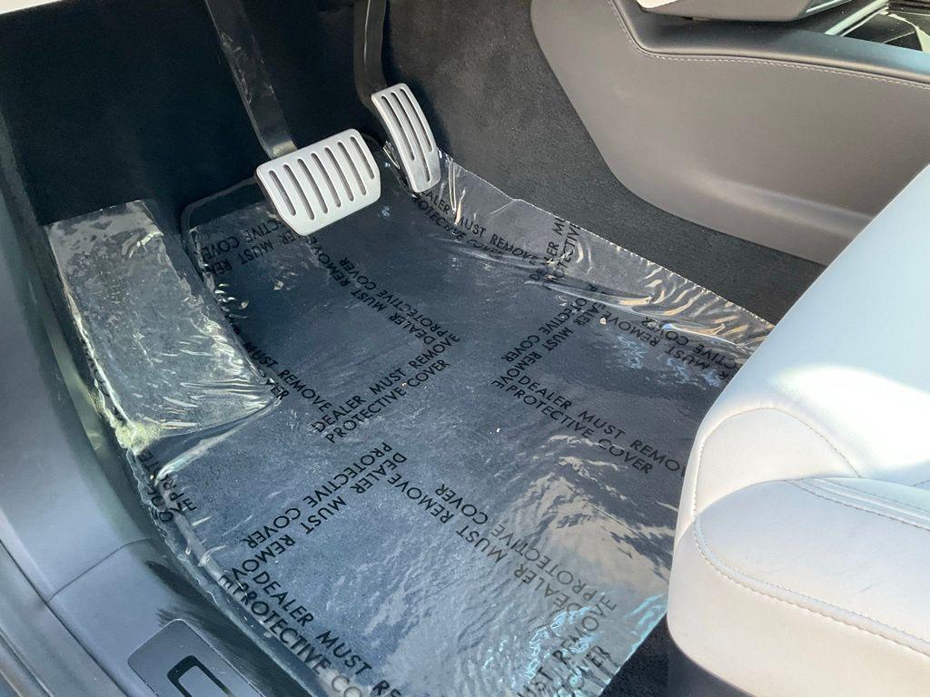 used 2019 Tesla Model X car, priced at $27,700