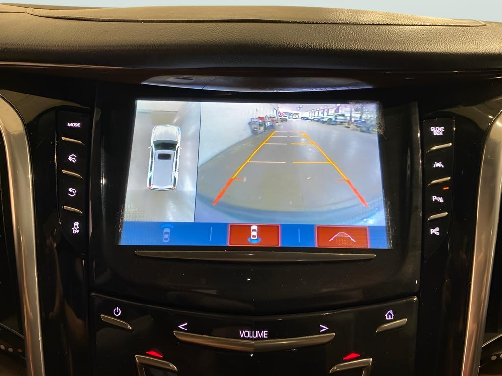 used 2020 Cadillac Escalade car, priced at $31,999