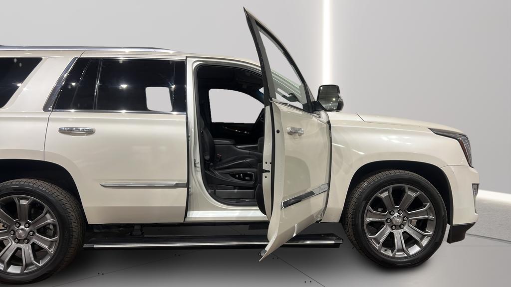 used 2015 Cadillac Escalade car, priced at $24,995