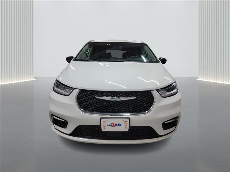 used 2024 Chrysler Pacifica car, priced at $28,600