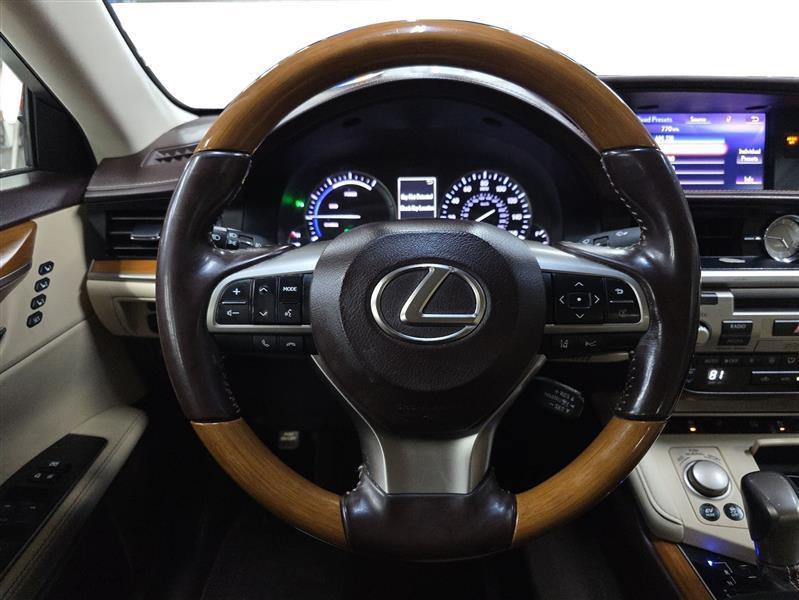used 2018 Lexus ES 300h car, priced at $13,600
