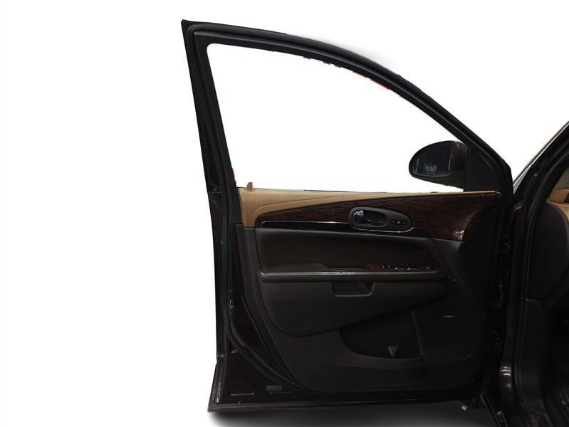 used 2015 Buick Enclave car, priced at $8,000