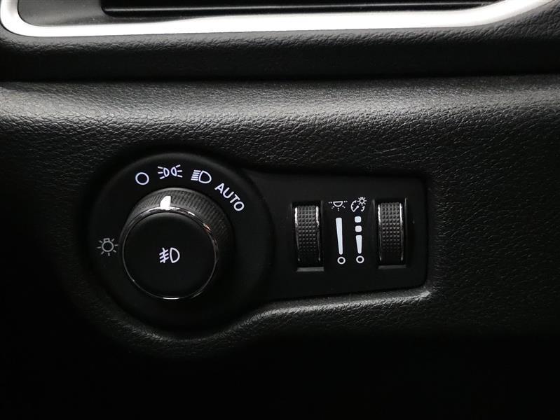 used 2022 Chrysler Pacifica car, priced at $19,200
