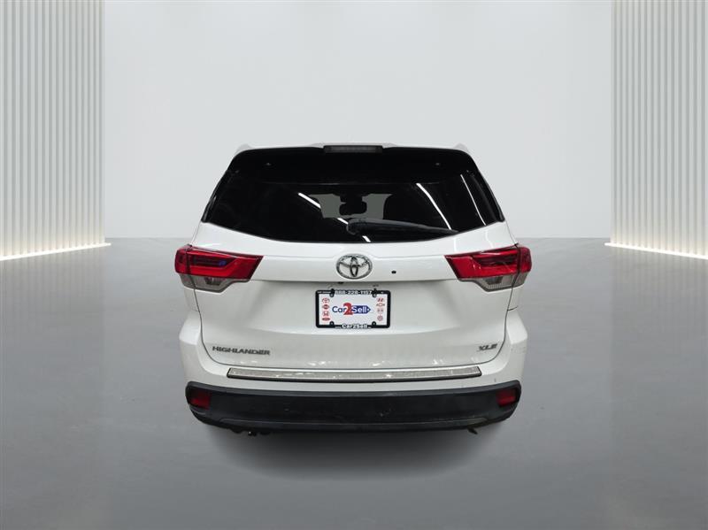 used 2018 Toyota Highlander car, priced at $22,900