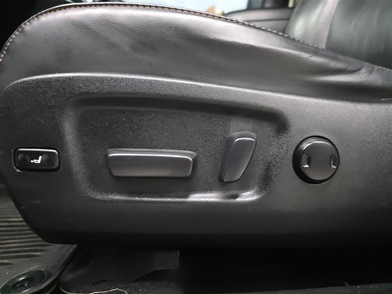 used 2018 Toyota Highlander car, priced at $22,900