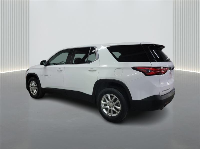 used 2023 Chevrolet Traverse car, priced at $21,300