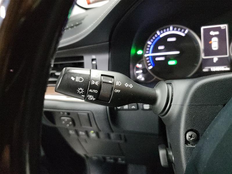 used 2017 Lexus ES 300h car, priced at $13,900