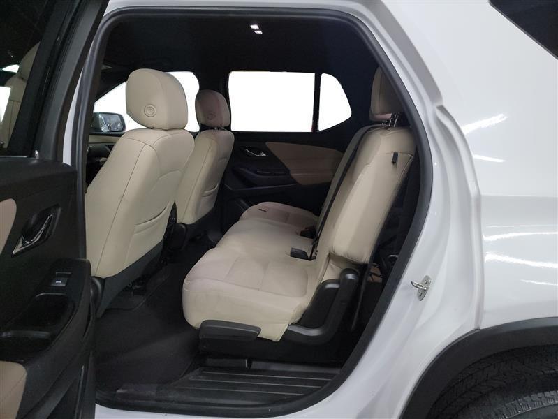 used 2023 Chevrolet Traverse car, priced at $21,600