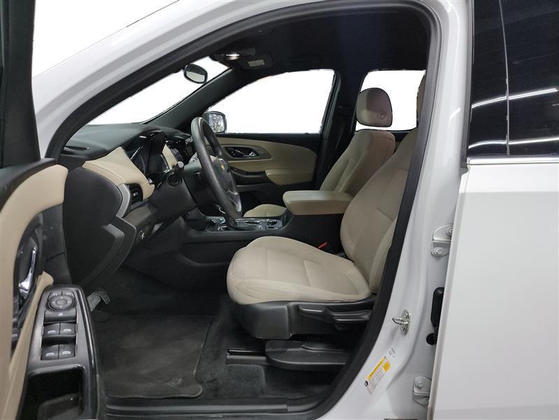 used 2023 Chevrolet Traverse car, priced at $21,600