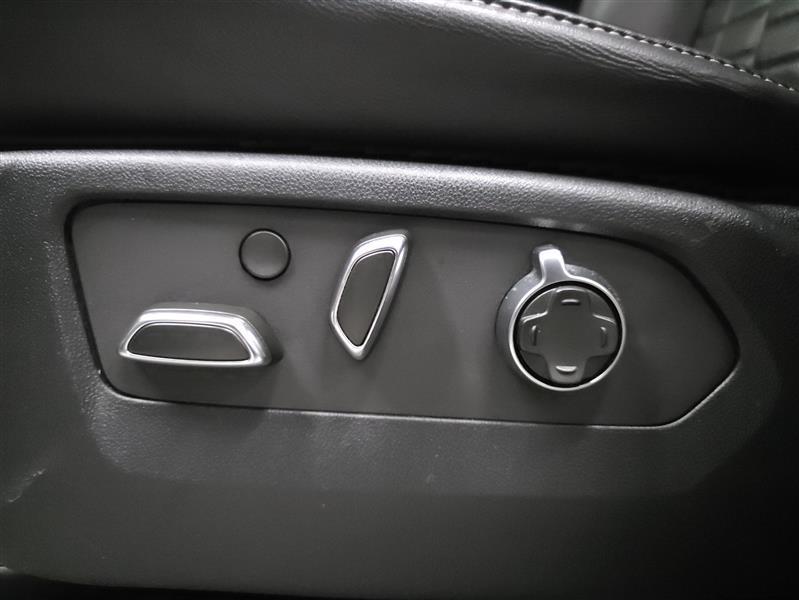 used 2022 Cadillac Escalade ESV car, priced at $59,700