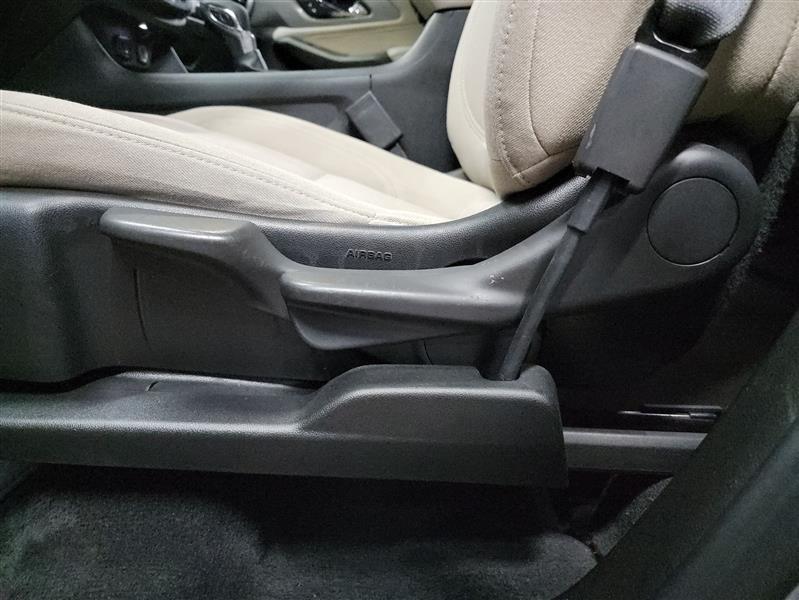 used 2023 Chevrolet Traverse car, priced at $21,900