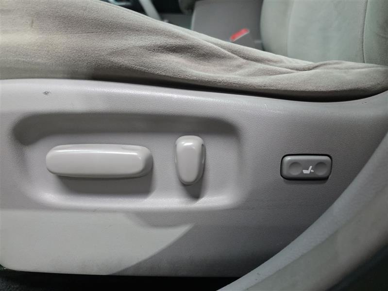 used 2012 Toyota Highlander car, priced at $7,600