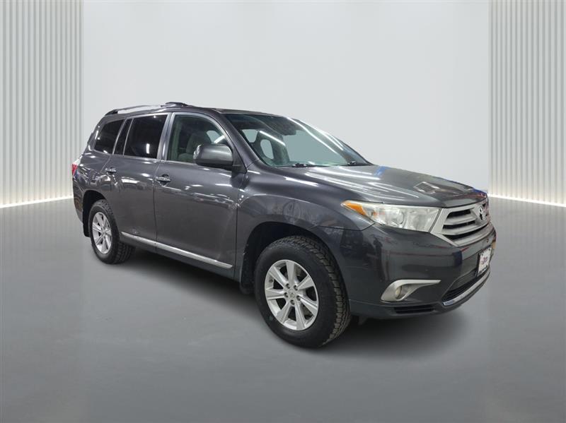 used 2012 Toyota Highlander car, priced at $7,600