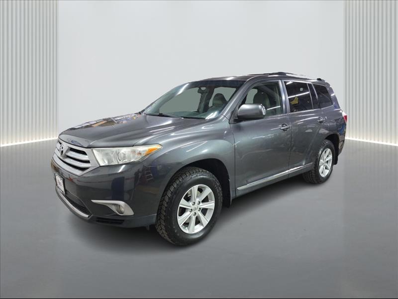used 2012 Toyota Highlander car, priced at $7,600