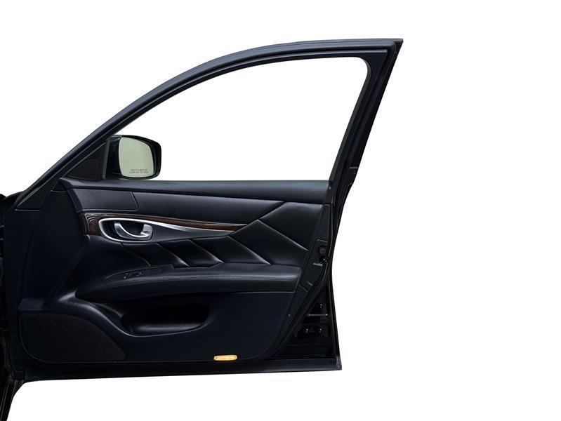 used 2014 INFINITI Q70 car, priced at $11,600