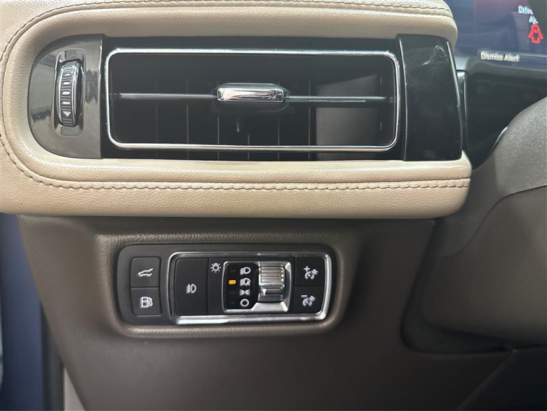 used 2021 Lincoln Aviator car, priced at $25,600