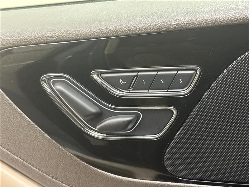 used 2021 Lincoln Aviator car, priced at $25,600