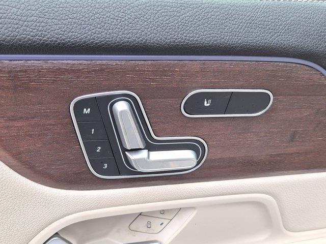 used 2022 Mercedes-Benz GLA 250 car, priced at $20,818