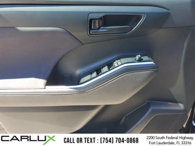 used 2024 Toyota Highlander car, priced at $24,726