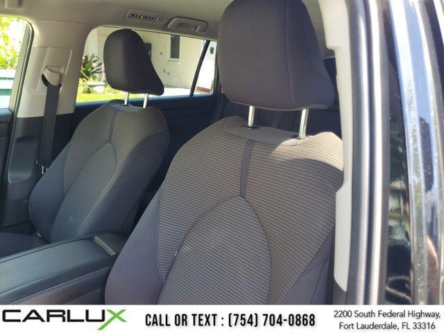 used 2024 Toyota Highlander car, priced at $24,726