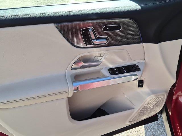 used 2021 Mercedes-Benz GLB 250 car, priced at $19,826